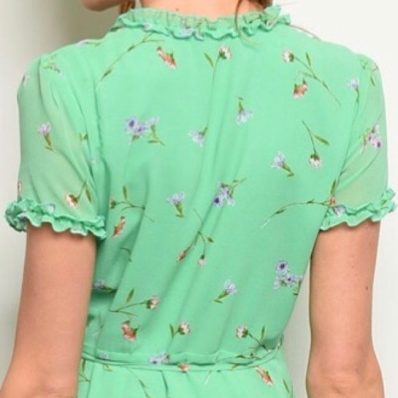 Green Floral Lined Ruffle Trim Wrap Dress - Picture 3 of 11
